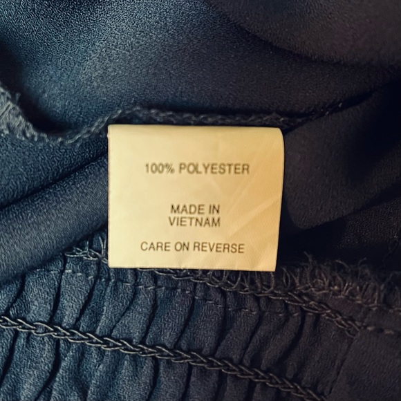 NY&CO Navy Sleeveless Blouse, (S) - Picture 5 of 6